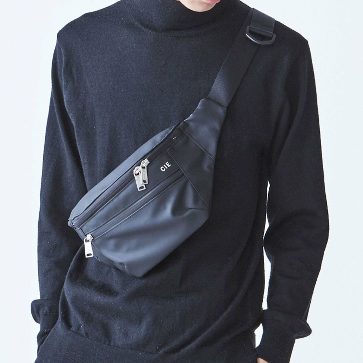 CIE シー VARIOUS ボディバッグ 021806