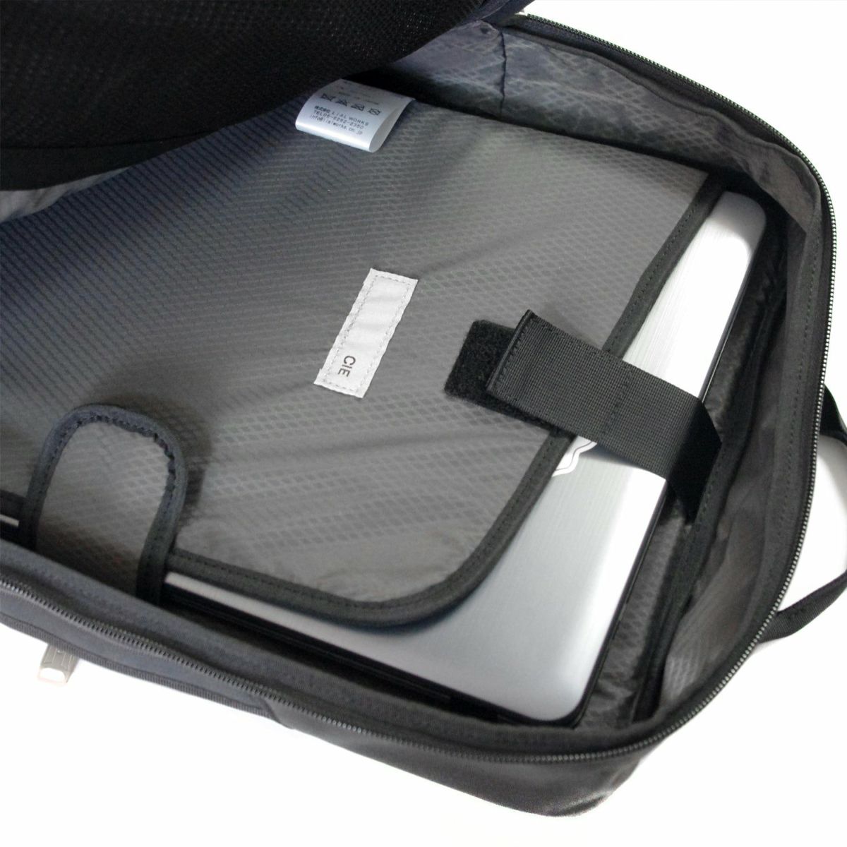 CIE シー VARIOUS 2WAYバックパック 021804