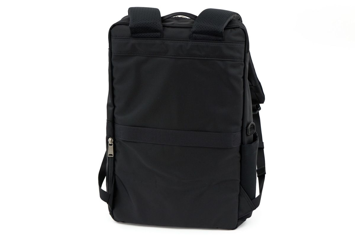 CIE シー VARIOUS スクエアバックパック 021826