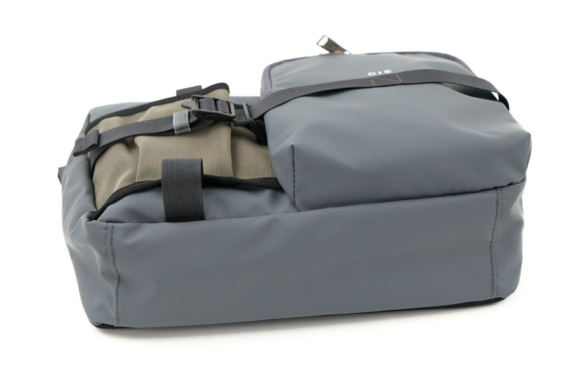 CIE シー GRID3 ボトルショルダーバッグ L 032068