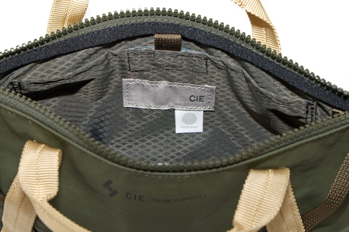 CIE シー W-CROSS ミニショルダーバッグ 032501