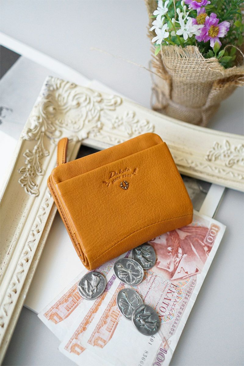 Dakota ダコタ バイブリー 小銭入れ付き二つ折り財布 0031760