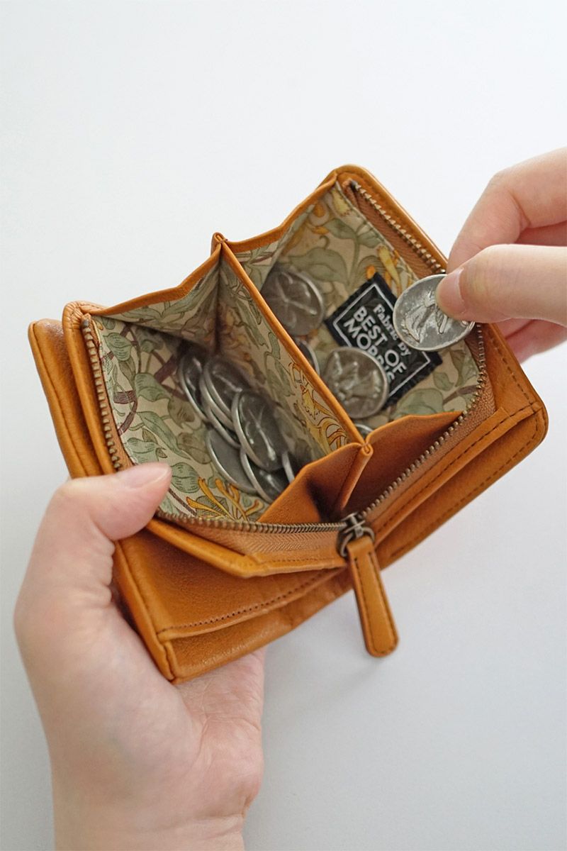 Dakota ダコタ バイブリー 小銭入れ付き二つ折り財布 0031760