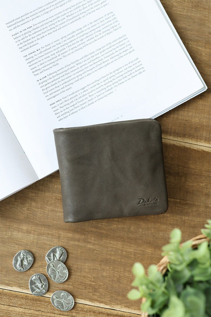 Dakota BLACK LABEL ダコタ ブラックレーベル ワンダラー 小銭入れ付き二つ折り財布 0620240