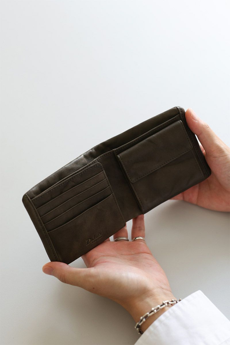Dakota BLACK LABEL ダコタ ブラックレーベル ワンダラー 小銭入れ付き二つ折り財布 0620240