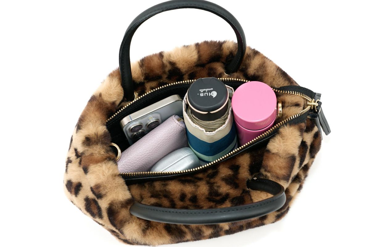 VIOLAd'ORO ヴィオラドーロ ELMO エルモ ノットハンドルトートバッグ エコファー レッキス V-8763