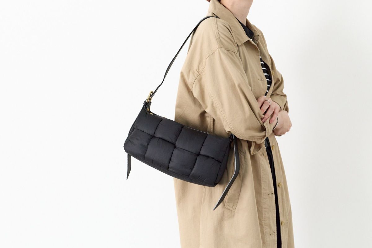 VIOLAd'ORO ヴィオラドーロ ELMO エルモ ワンショルダーバッグ ナイロンボンディングメッシュ V-8947