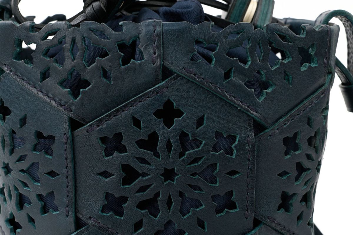 genten ゲンテン Kaleido カレイド ショルダーバッグ 44807