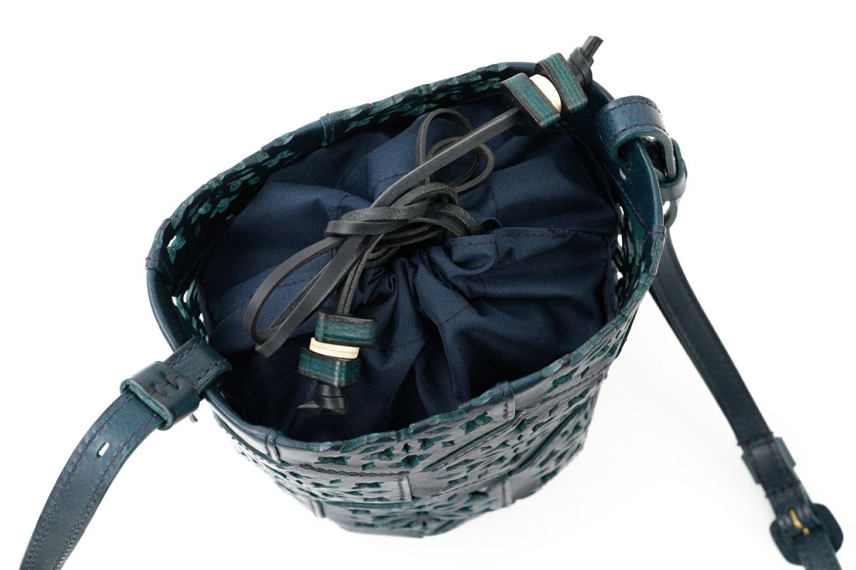 genten ゲンテン Kaleido カレイド ショルダーバッグ 44807