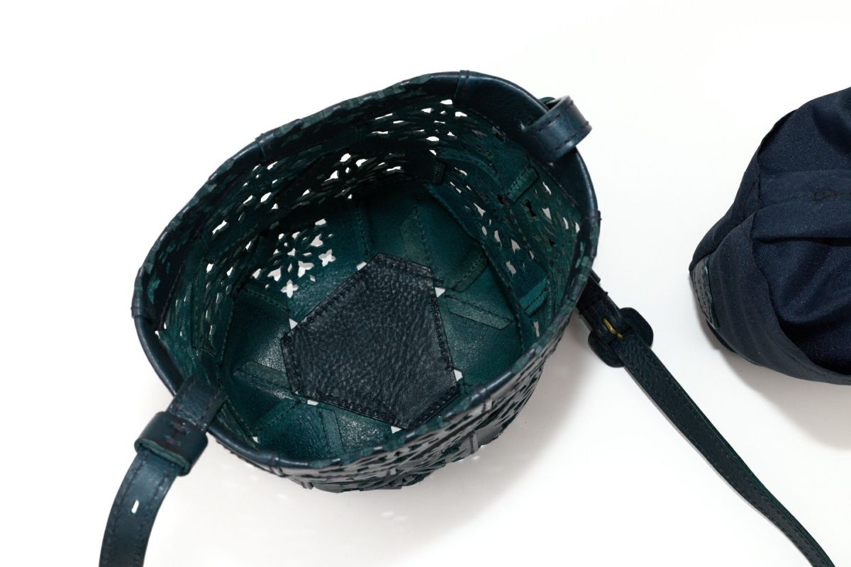 genten ゲンテン Kaleido カレイド ショルダーバッグ 44807