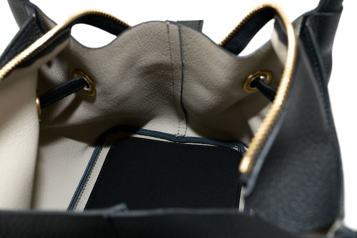 VIOLAd'ORO ヴィオラドーロ TRERO トレロ Wフェイストートバッグ V-1600