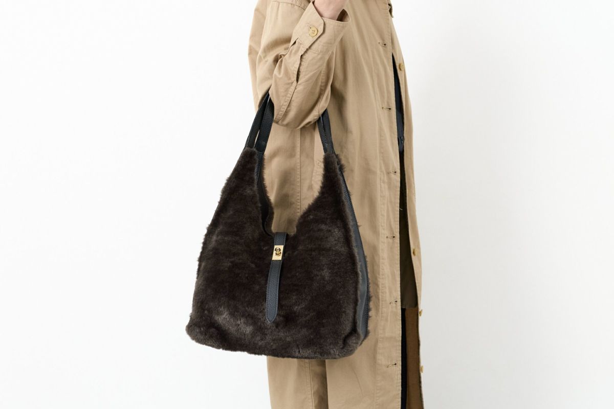 VIOLAd'ORO ヴィオラドーロ ELMO エルモ トートバッグ エコファー Wフェイスムートン V-8969