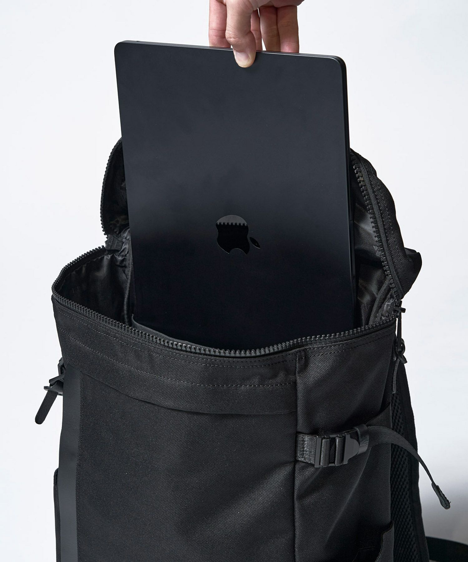 MAKAVELIC マキャベリック CHASE RECTANGLE DAYPACK 3106-10121