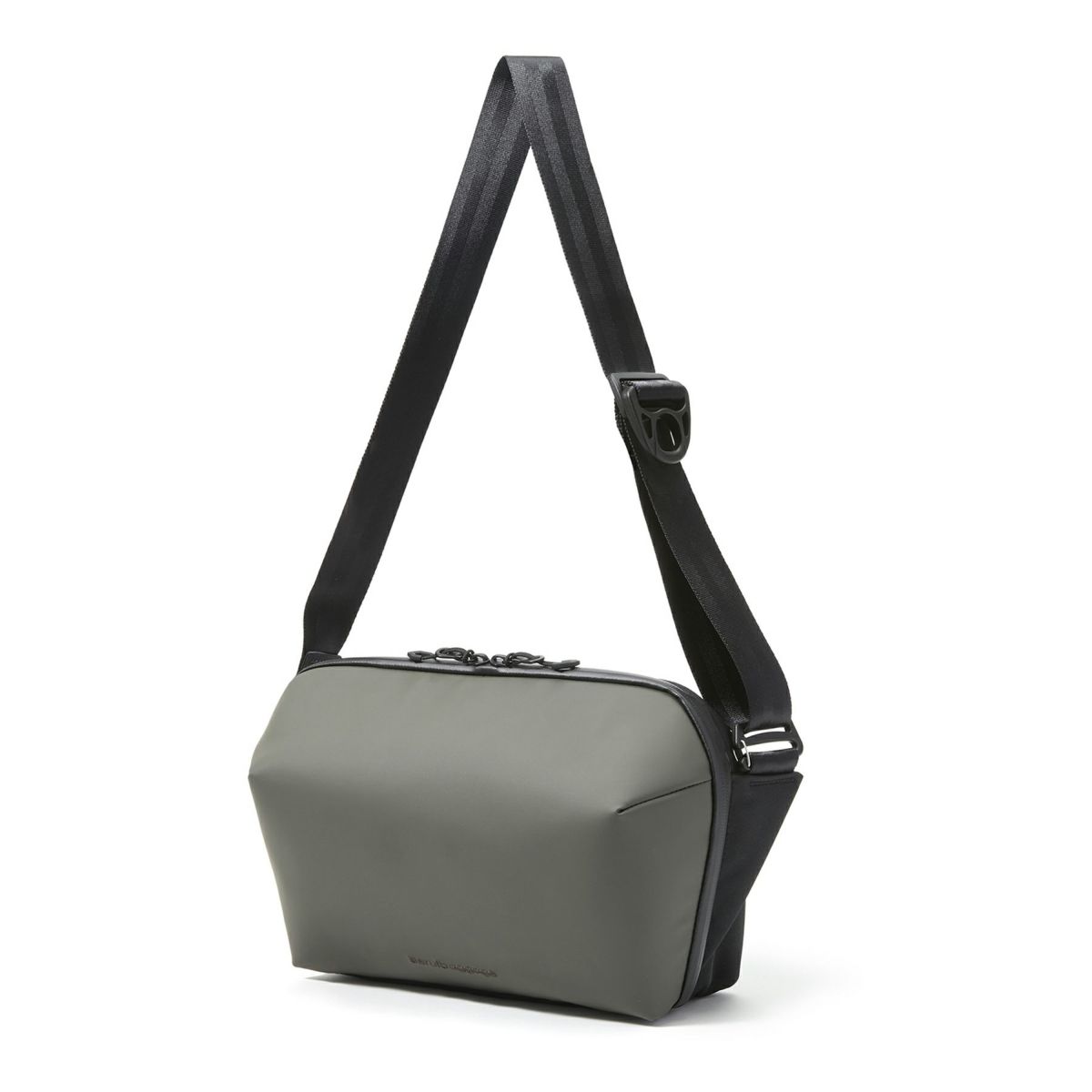 beruf baggage ベルーフ バゲージ URBAN EXPLORER 6.0 スリングパック brf-GR21-DR