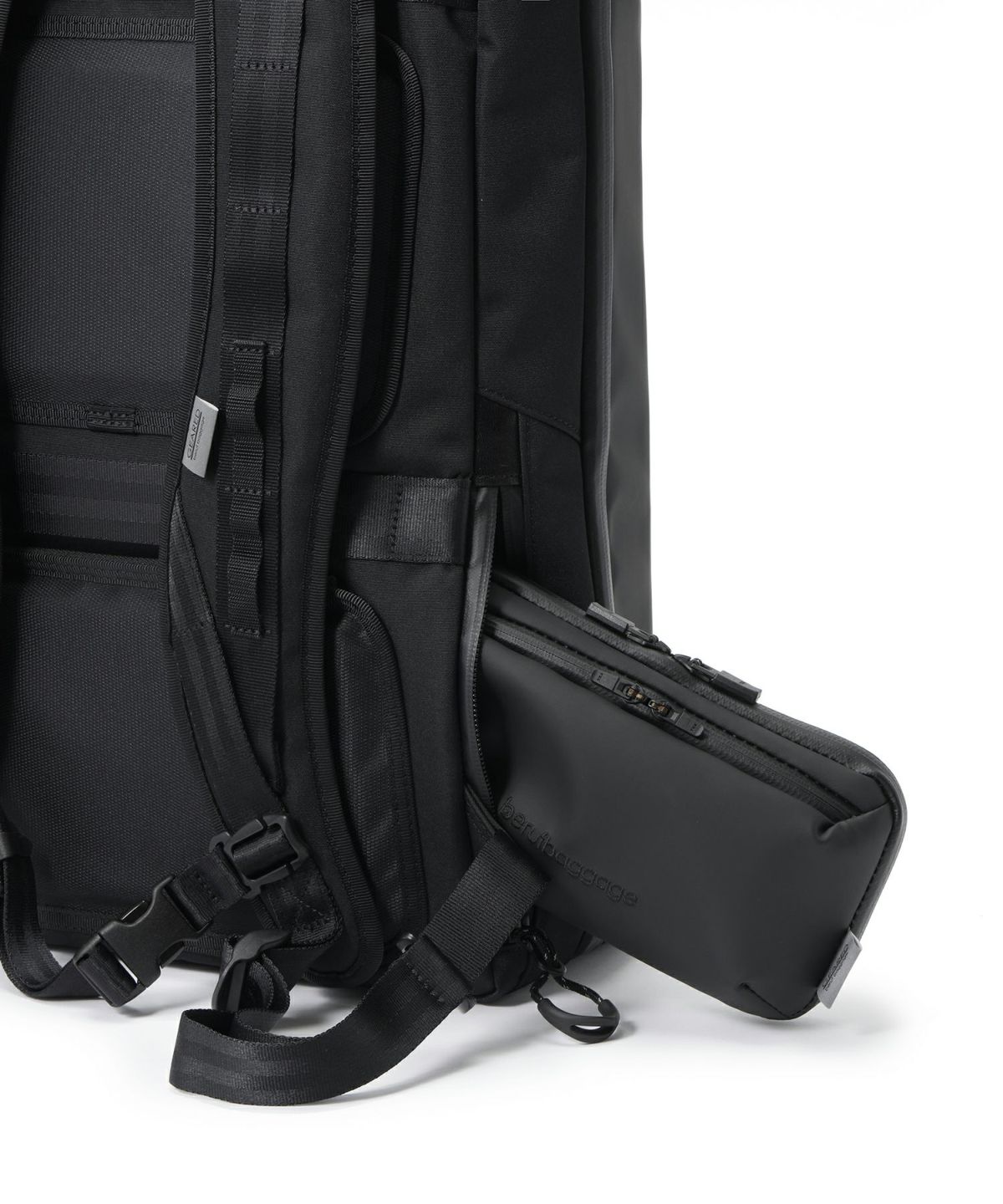 beruf baggage ベルーフ バゲージ URBAN EXPLORER MINI トラベルウォレット brf-GR22-DR