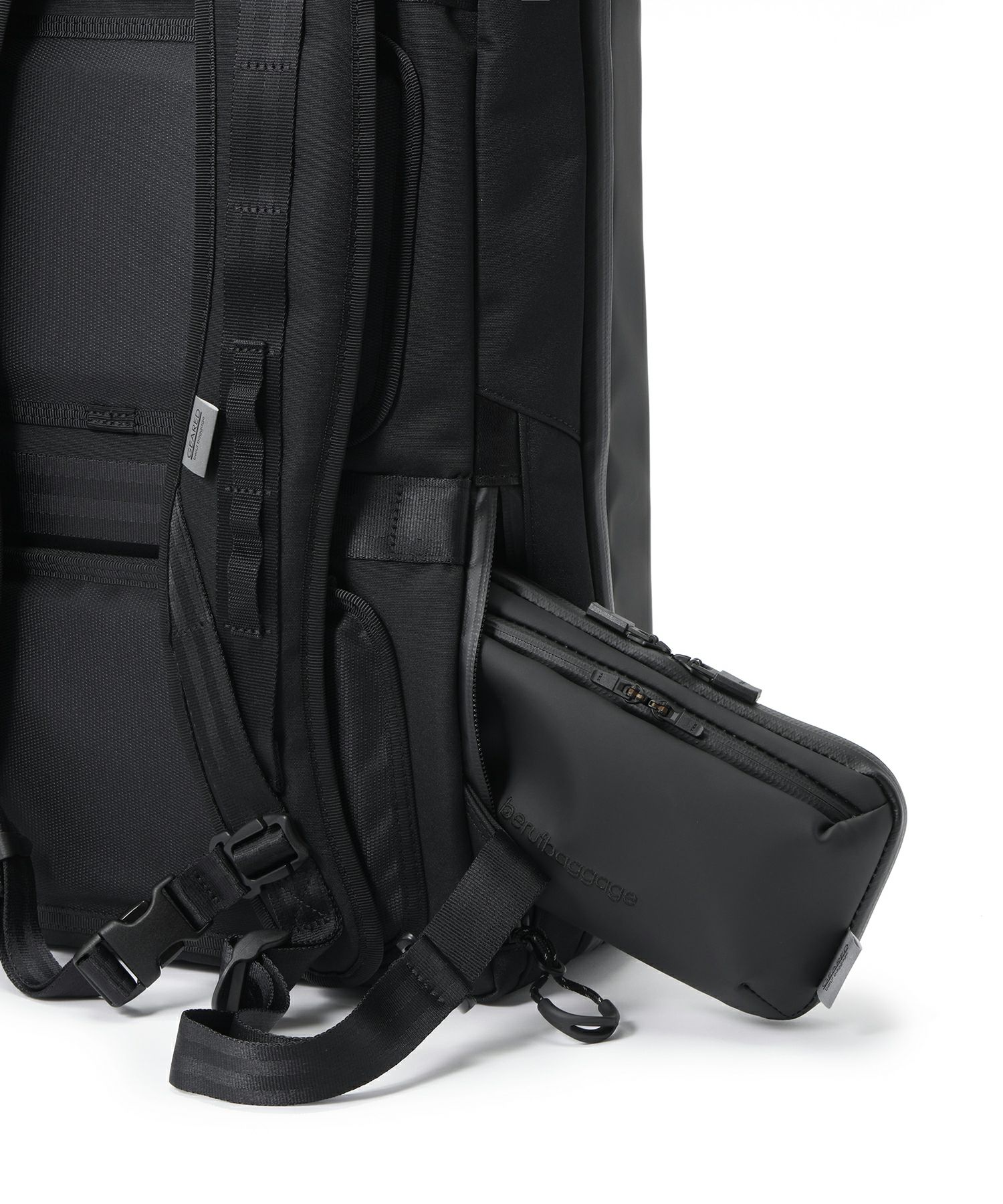 beruf baggage ベルーフ バゲージ URBAN EXPLORER MINI トラベルウォレット brf-GR22-DR