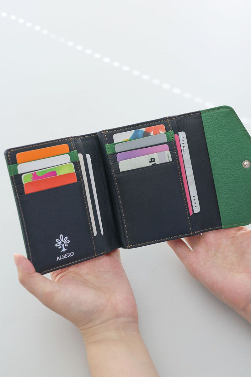 ALBERO アルベロ Capretta カプレッタ 小銭入れ付き二つ折り財布 8601