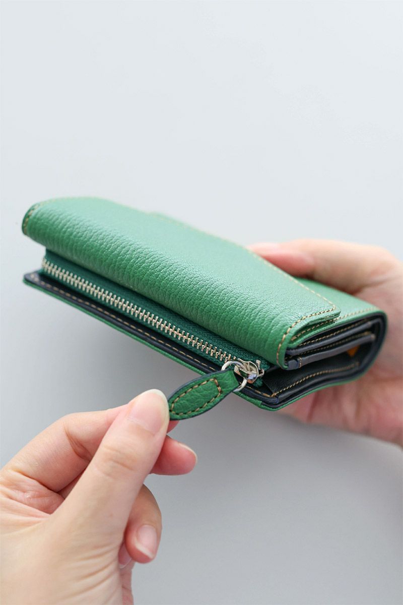 ALBERO アルベロ Capretta カプレッタ 小銭入れ付き二つ折り財布 8601