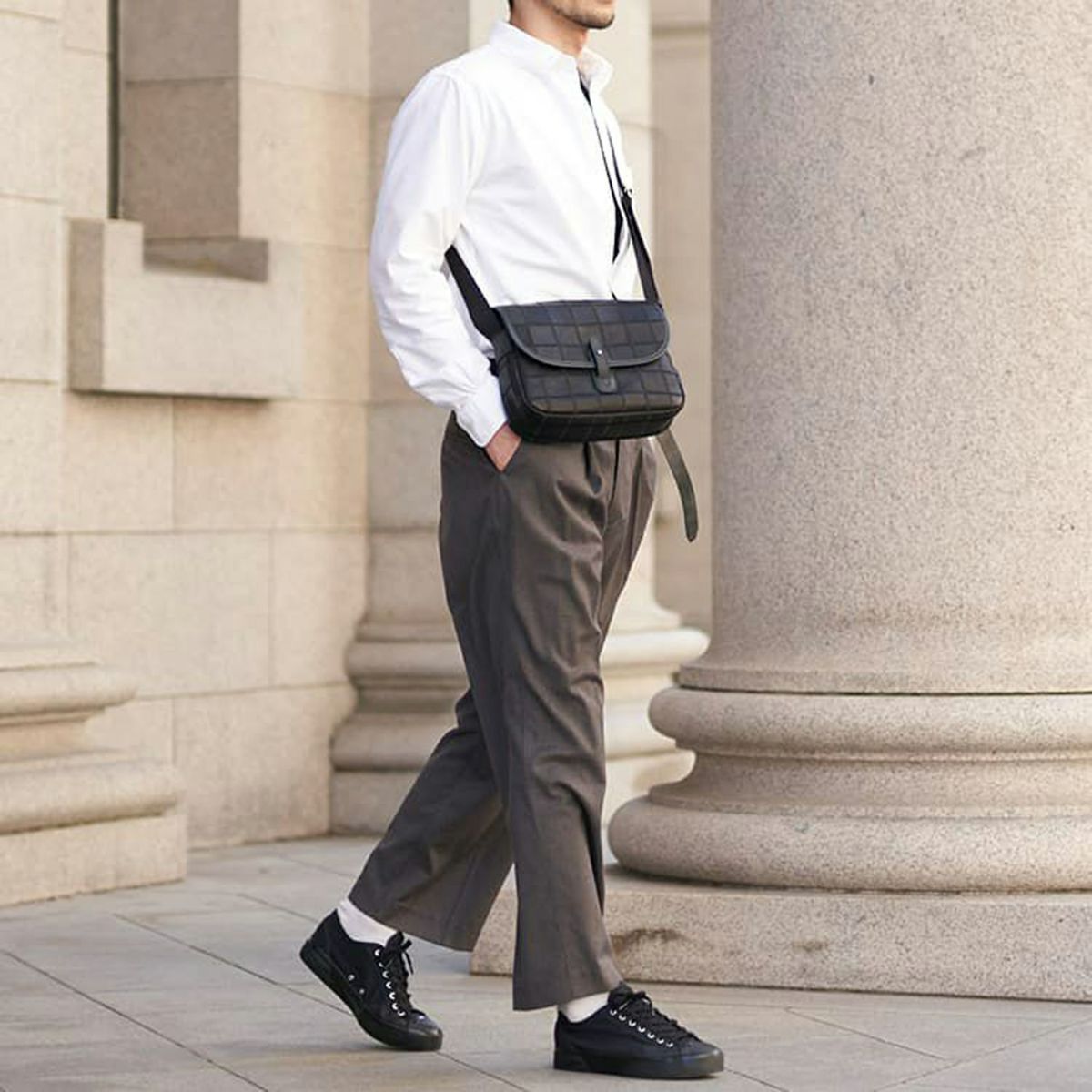 TRION トライオン PANEL フラップショルダーバッグ DPC282