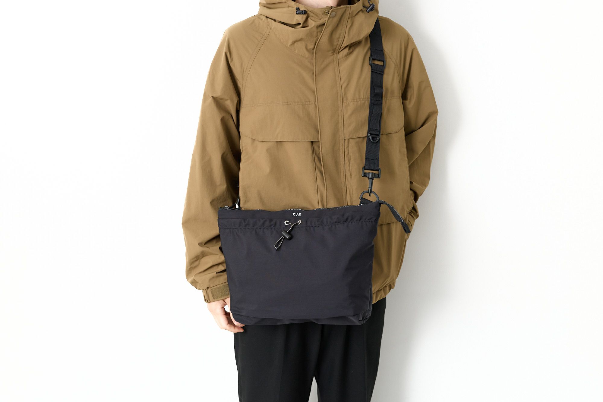 CIE シー TENDER ショルダー L 042502