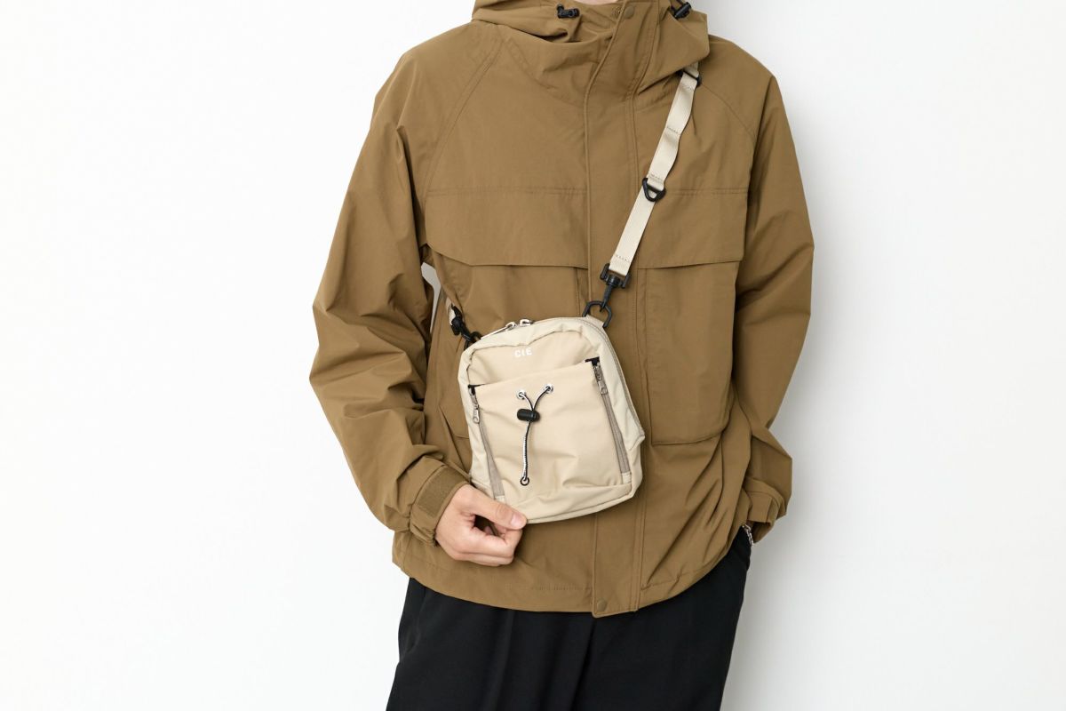 CIE シー TENDER ボトルショルダー 042503