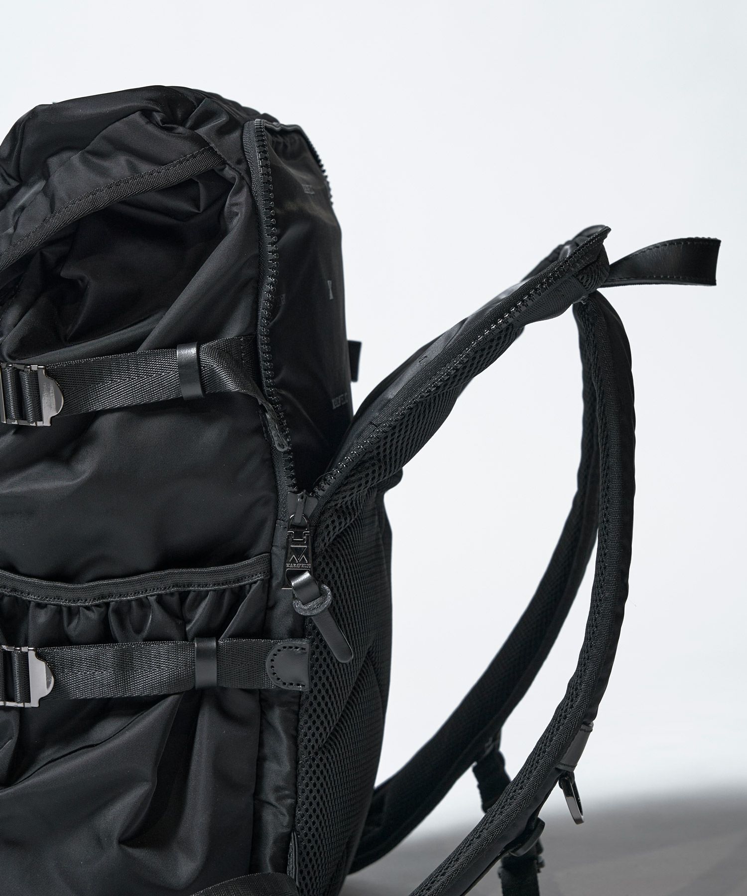 MAKAVELIC マキャベリック SIERRA SUPERIORITY TIMON BACKPACK 3107-10120