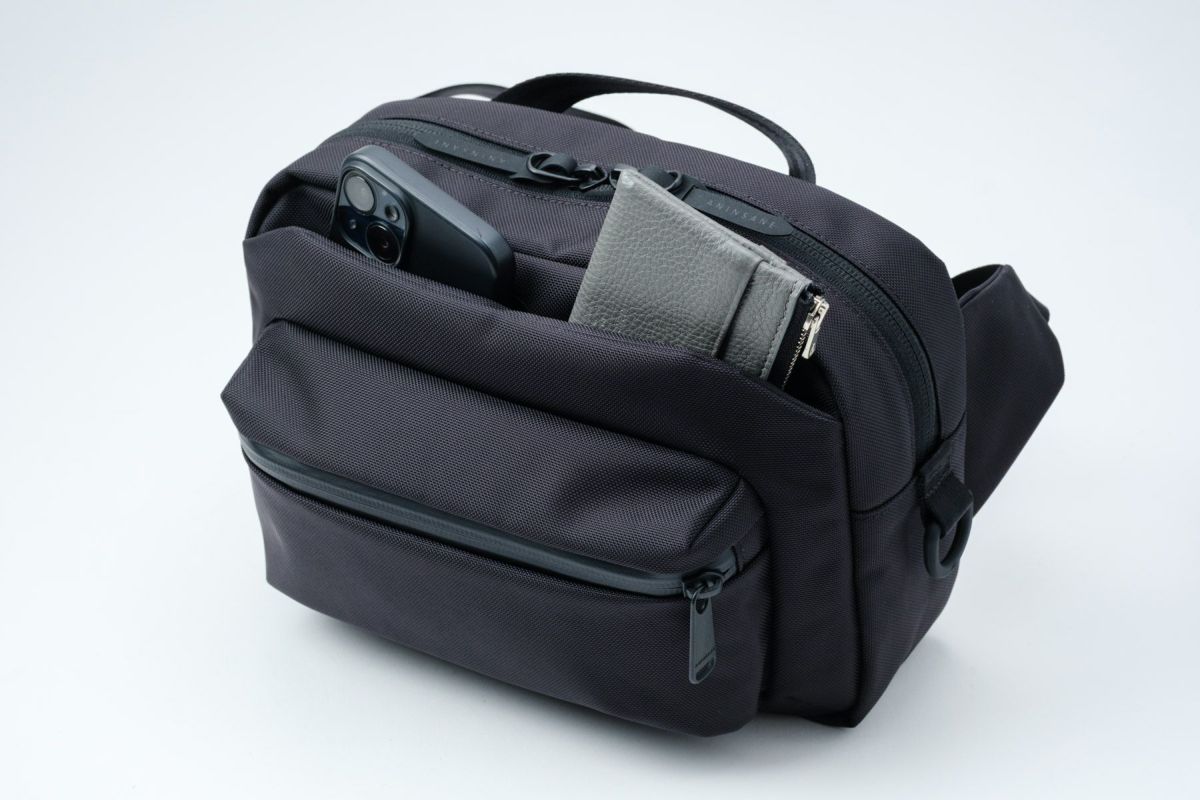 ANINSANE アンインセイン ボディバッグミニAN-B07