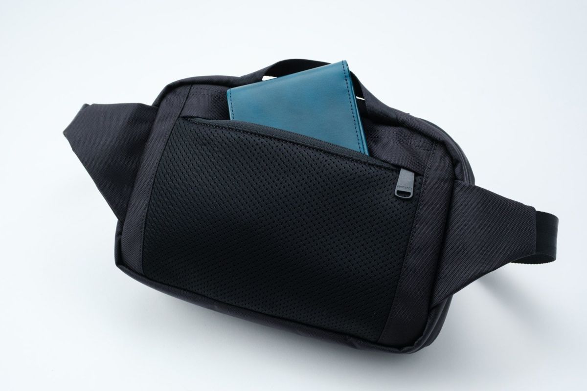 ANINSANE アンインセイン ボディバッグミニAN-B07