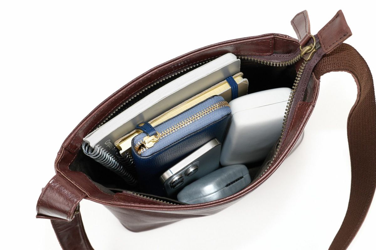 Dakota BLACK LABEL ダコタ ブラックレーベル インセンス スクエアショルダーバッグ 1624204