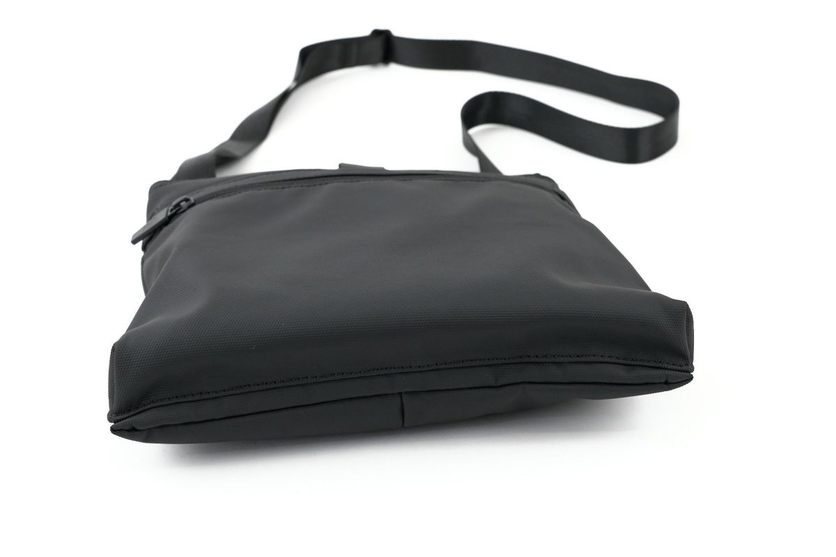 SML エスエムエル THIERRY UTILITY SHOULDER BAG K904115