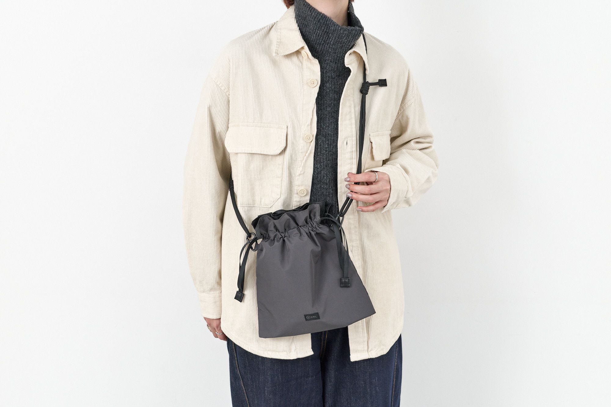 SML エスエムエル JUDE MULTl POCKET DRAWSTRING M K904094