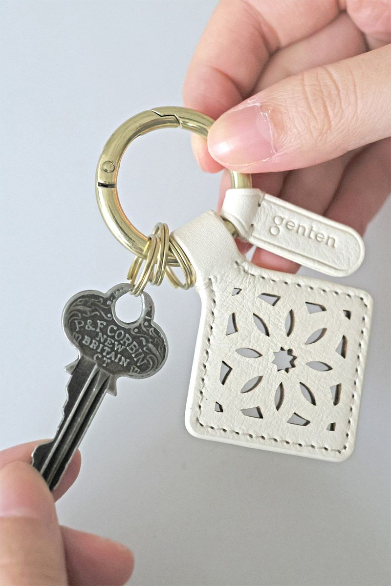 genten ゲンテン Argyle Cutwork アーガイルカットワーク キーリング 44818