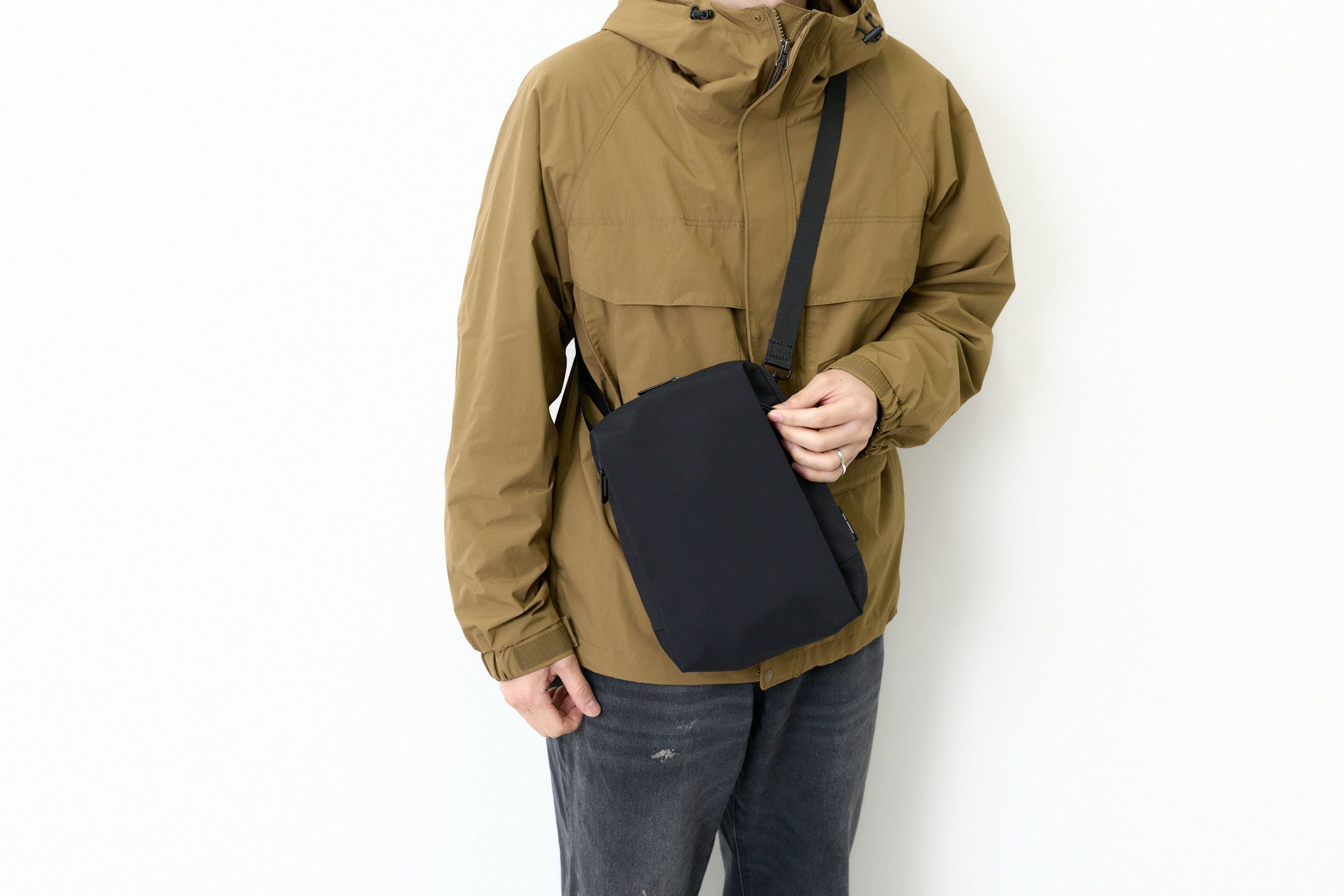 Un coeur アンクール hatch ハッチ ショルダーバッグ K904154