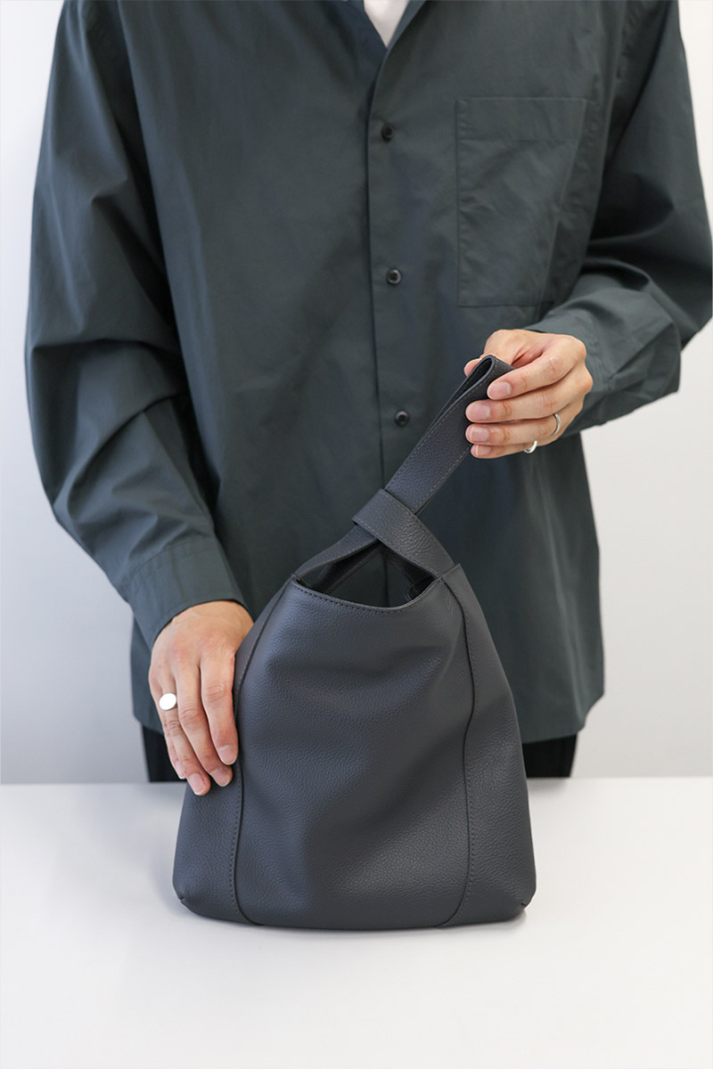 PELLE MORBIDA ペッレモルビダ Vela ヴェ－ラ ハンドルバッグ PMO-VE105