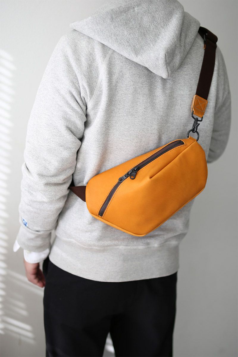 BAGGY PORT バギーポート グローブレザー ボディバッグ YNM-020